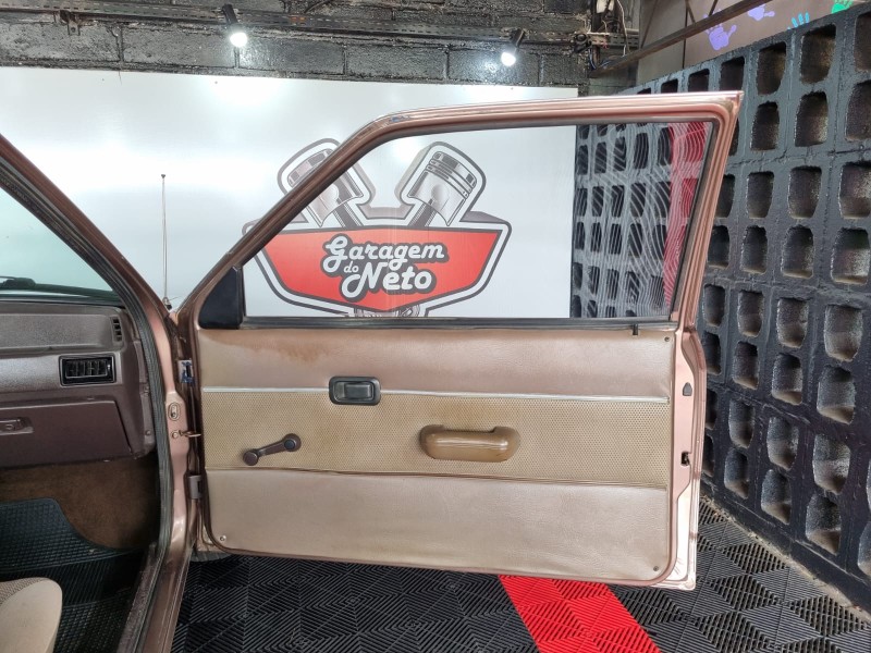 ESCORT 1.6 L 8V GASOLINA 2P MANUAL - 1985 - TEUTôNIA