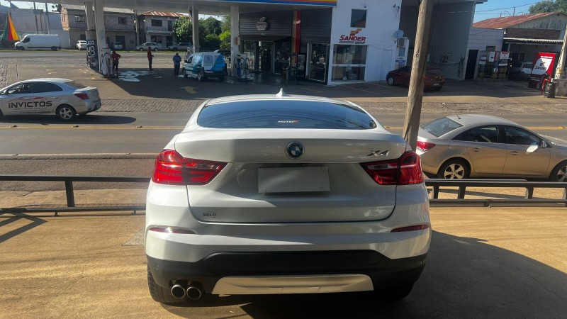 X4 2.0 28I X LINE 4X4 16V TURBO GASOLINA 4P AUTOMÁTICO - 2017 - VACARIA