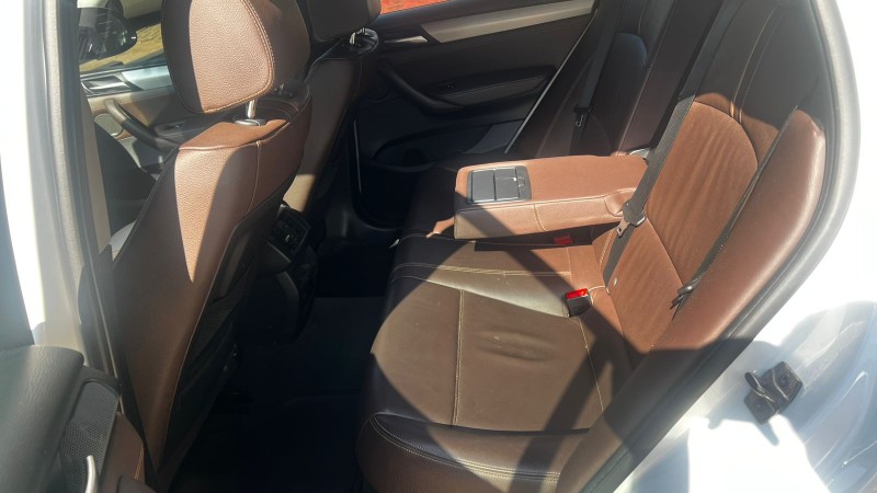 X4 2.0 28I X LINE 4X4 16V TURBO GASOLINA 4P AUTOMÁTICO - 2017 - VACARIA