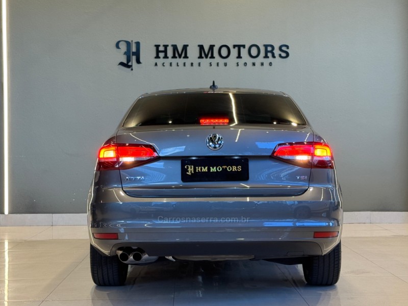 JETTA 1.4 16V TSI COMFORTLINE GASOLINA 4P TIPTRONIC - 2017 - CAXIAS DO SUL
