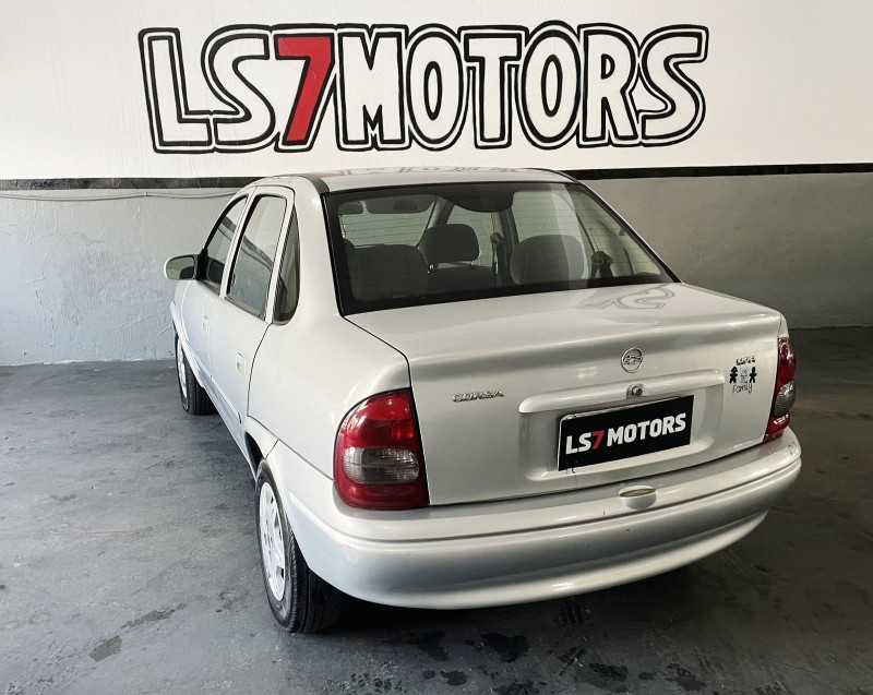 CORSA 1.0 MPFI CLASSIC SEDAN 8V GASOLINA 4P MANUAL - 2002 - CAXIAS DO SUL
