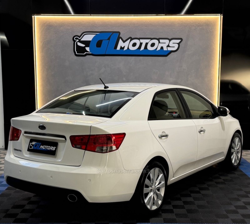 CERATO 1.6 E.221 SEDAN 16V GASOLINA 4P MANUAL - 2011 - NOVO HAMBURGO