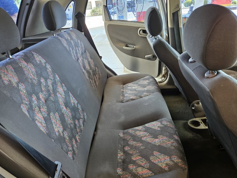 CORSA 1.0 MPFI JOY 8V GASOLINA 4P MANUAL - 2005 - CAXIAS DO SUL