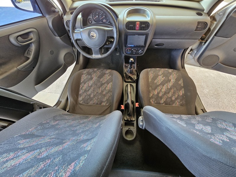 CORSA 1.0 MPFI JOY 8V GASOLINA 4P MANUAL - 2005 - CAXIAS DO SUL