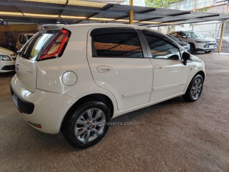 PUNTO 1.4 ATTRACTIVE ITALIA 8V FLEX 4P MANUAL - 2015 - CAXIAS DO SUL