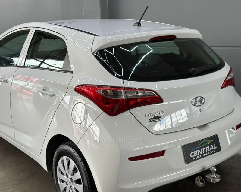 HB20 1.0 COMFORT 12V FLEX 4P MANUAL - 2017 - VACARIA