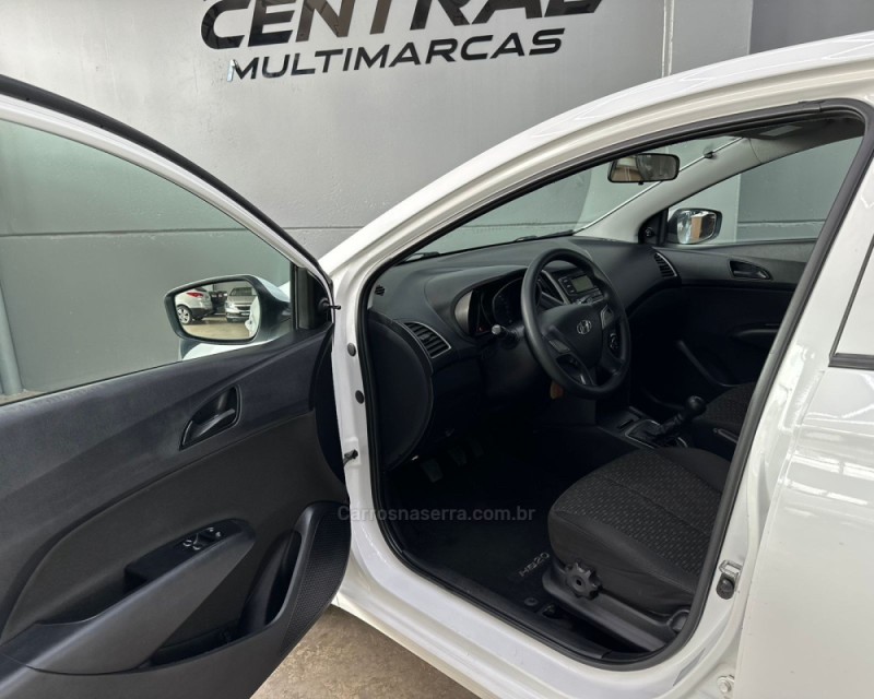 HB20 1.0 COMFORT 12V FLEX 4P MANUAL - 2017 - VACARIA