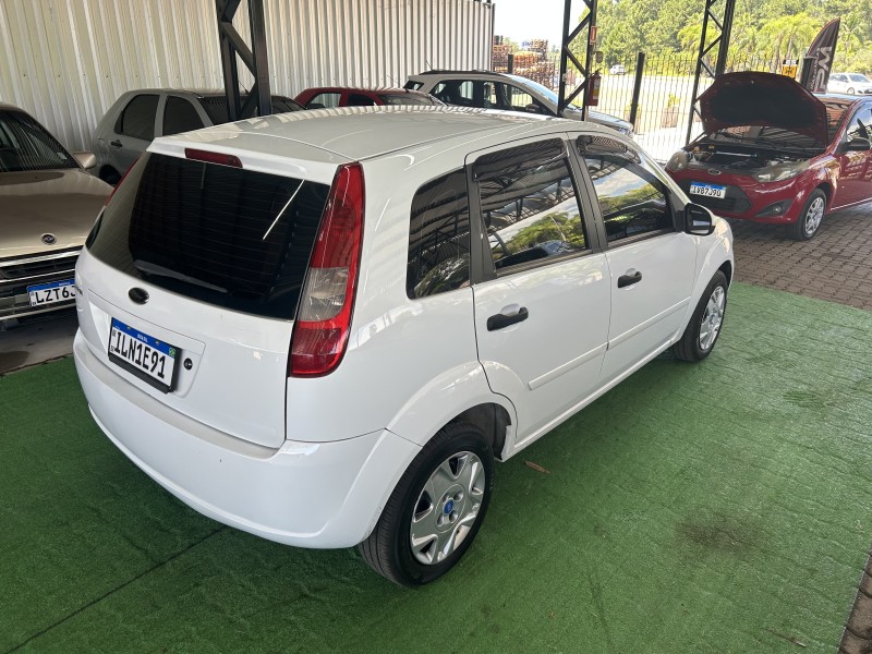 FIESTA 1.0 EDGE 8V GASOLINA 4P MANUAL - 2004 - SãO SEBASTIãO DO CAí