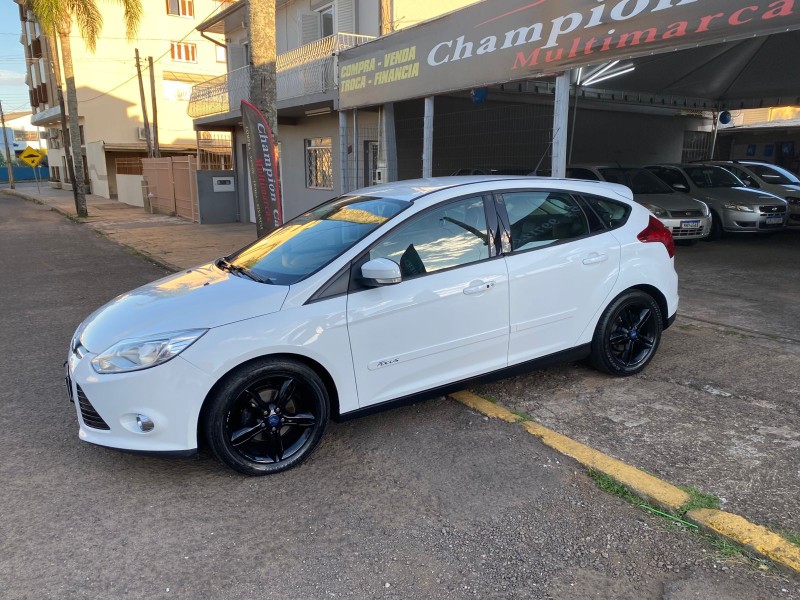 FOCUS 2.0 SE HATCH 16V FLEX 4P AUTO
