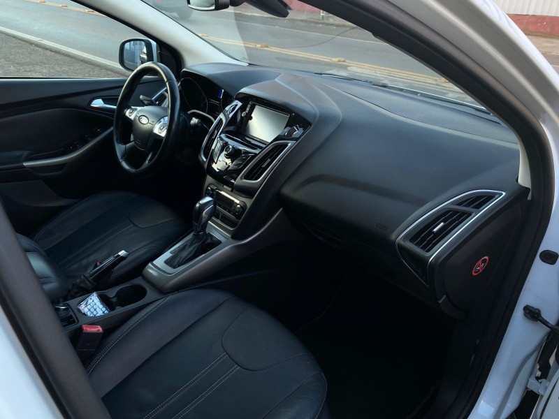 FOCUS 2.0 SE HATCH 16V FLEX 4P AUTO - 2014 - VACARIA