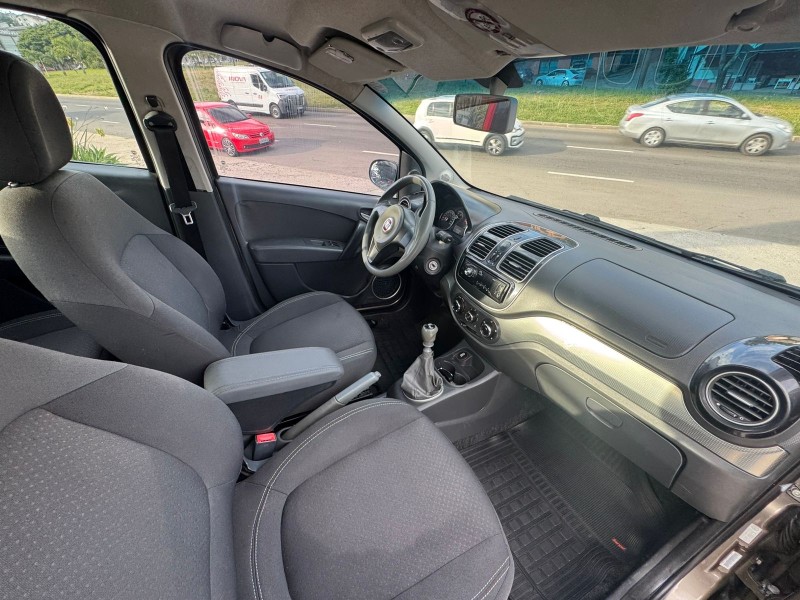 GRAND SIENA 1.0 ATTRACTIVE 8V FLEX 4P MANUAL - 2016 - CAXIAS DO SUL