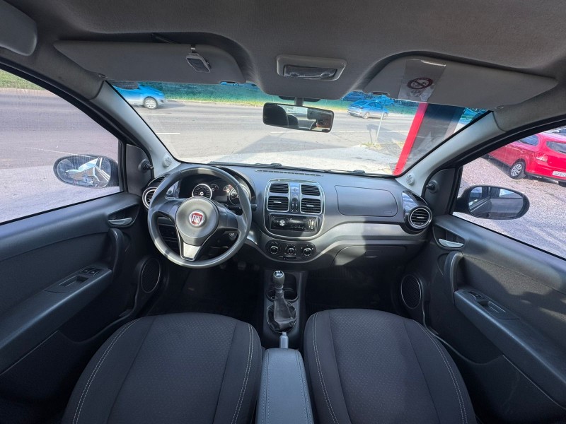 GRAND SIENA 1.0 ATTRACTIVE 8V FLEX 4P MANUAL - 2016 - CAXIAS DO SUL