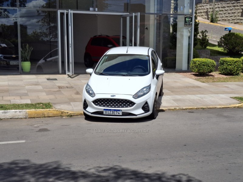 FIESTA 1.6 SE HATCH PLUS 16V FLEX 4P MANUAL - 2019 - FARROUPILHA