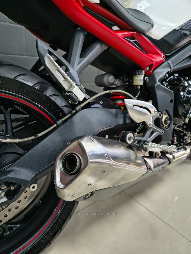 STREET TRIPLE R ABS  - 2014 - CAXIAS DO SUL