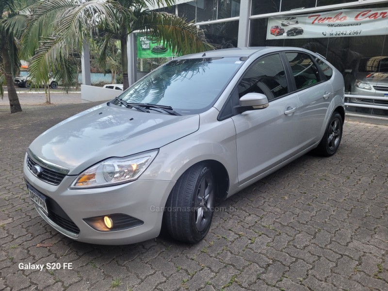 FOCUS 2.0 GLX 16V GASOLINA 4P AUTOMÁTICO - 2013 - NOVA PRATA