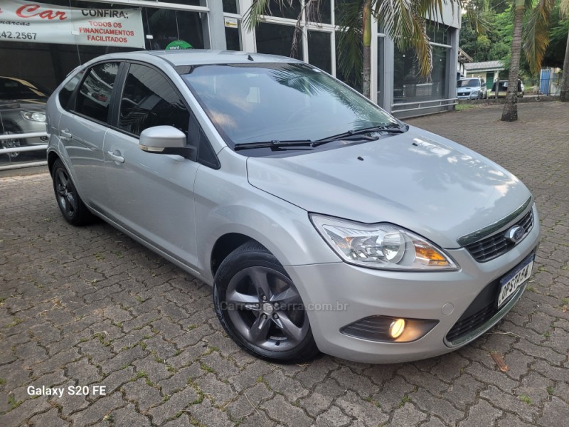 focus 2.0 glx 16v gasolina 4p automatico 2013 nova prata