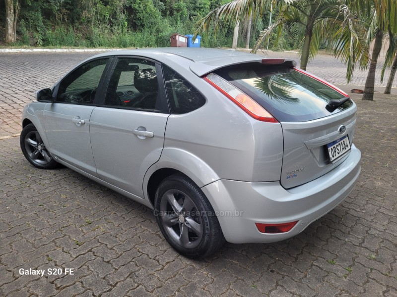 FOCUS 2.0 GLX 16V GASOLINA 4P AUTOMÁTICO - 2013 - NOVA PRATA