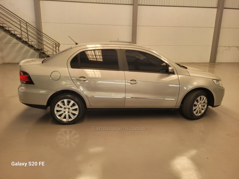 VOYAGE 1.6 MI COMFORTLINE 8V FLEX 4P MANUAL - 2011 - NOVA PRATA