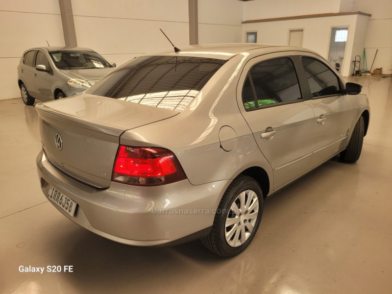 VOYAGE 1.6 MI COMFORTLINE 8V FLEX 4P MANUAL - 2011 - NOVA PRATA