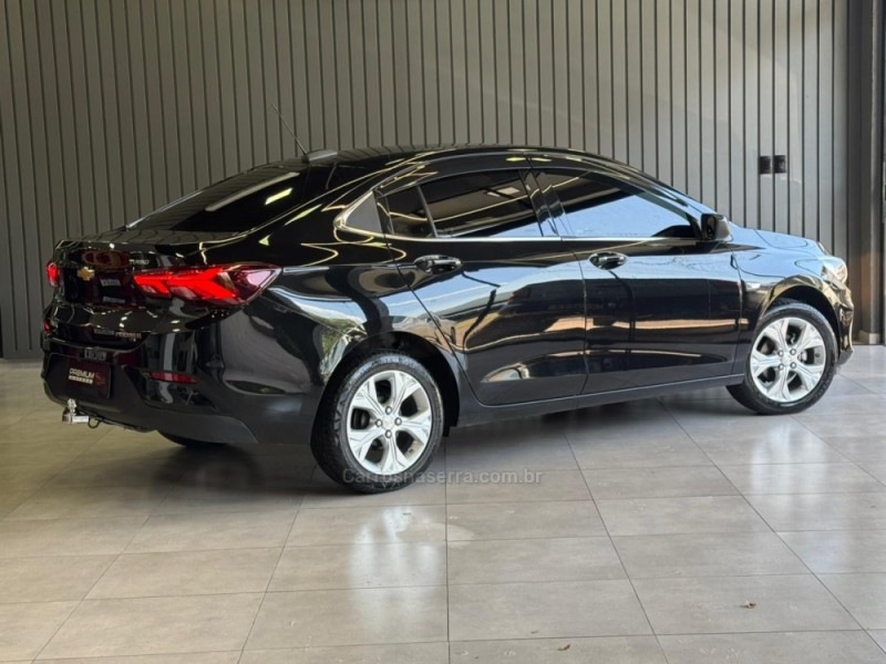 ONIX 1.0	PREMIER PLUS 8V TURBO FLEX 4P AUTOMÁTICO - 2020 - DOIS IRMãOS