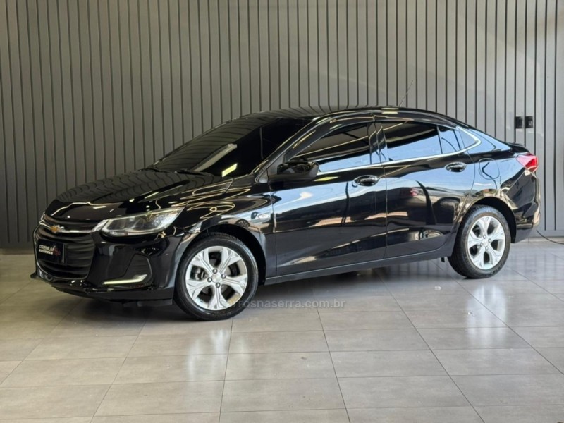ONIX 1.0	PREMIER PLUS 8V TURBO FLEX 4P AUTOMÁTICO - 2020 - DOIS IRMãOS