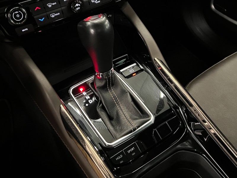 COMMANDER 1.3 OVERLAND T270 16V 4X2 TURBO FLEX 4P AUTOMÁTICO - 2022 - FLORES DA CUNHA