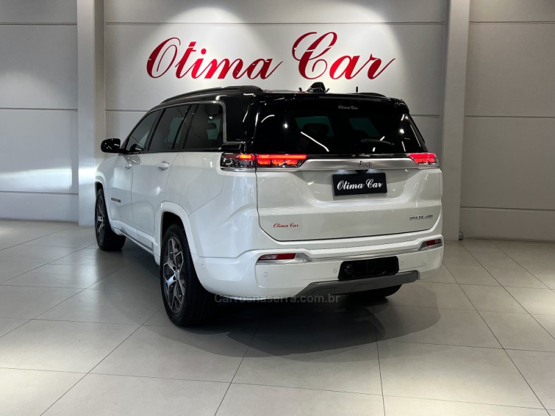 COMMANDER 1.3 OVERLAND T270 16V 4X2 TURBO FLEX 4P AUTOMÁTICO - 2022 - FLORES DA CUNHA