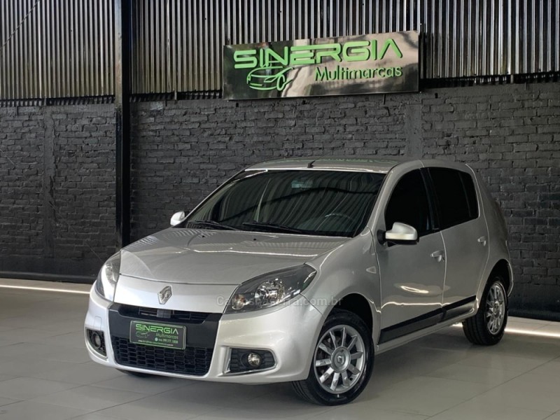 sandero 1.6 privilege 8v flex 4p automatico 2014 caxias do sul