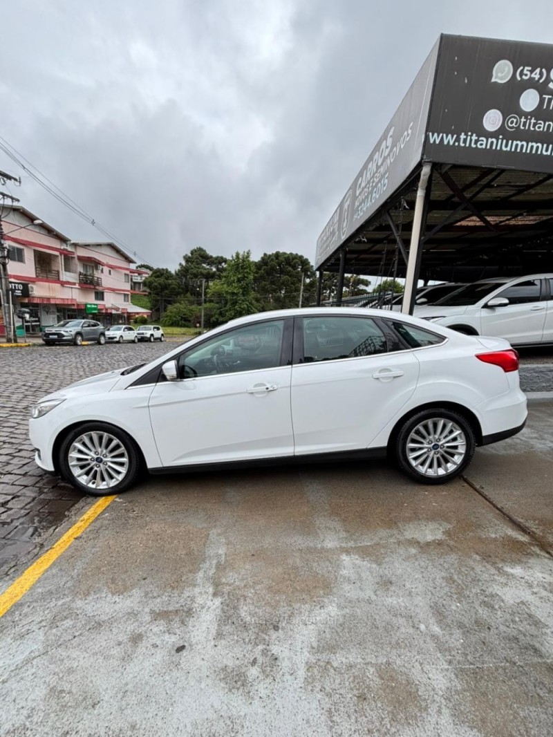 FOCUS 2.0 TITANIUM SEDAN 16V FLEX 4P AUTOMÁTICO - 2016 - SãO FRANCISCO DE PAULA