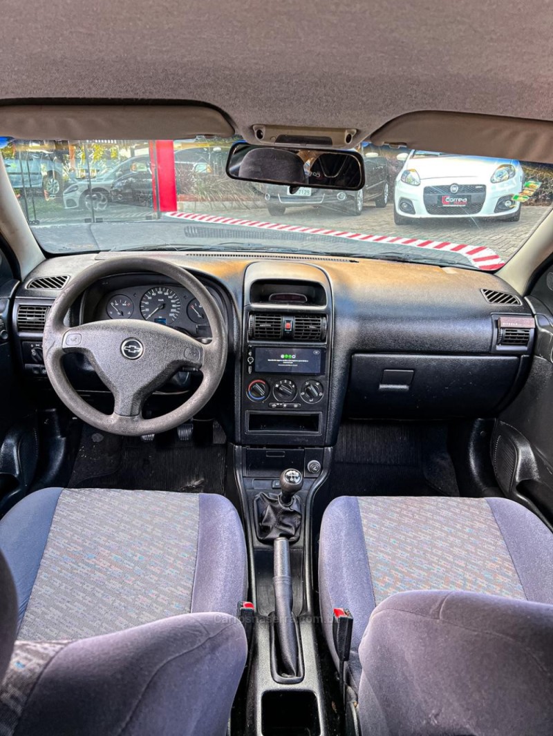 ASTRA 1.8 MPFI GL 8V GASOLINA 2P MANUAL - 2000 - CANELA