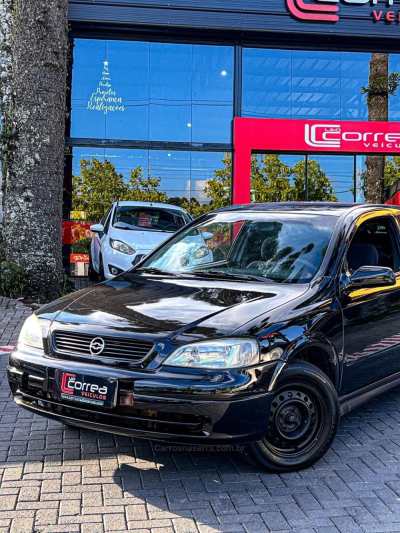 ASTRA 1.8 MPFI GL 8V GASOLINA 2P MANUAL - 2000 - CANELA