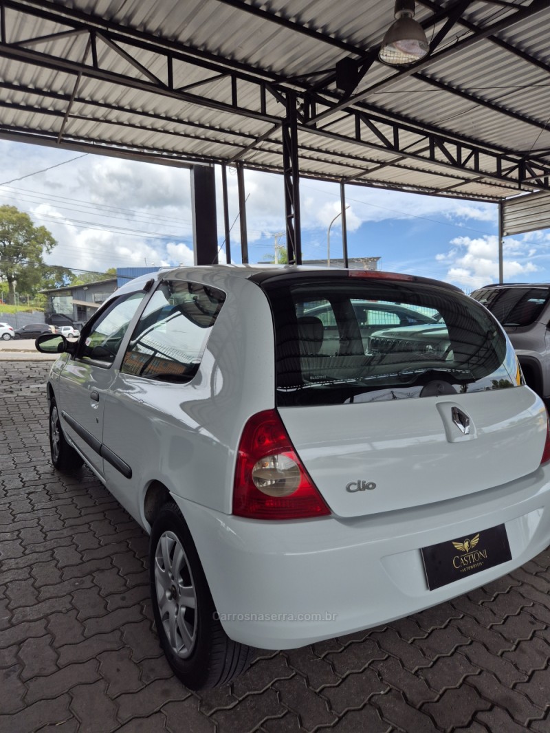 CLIO 1.0 CAMPUS 16V FLEX 2P MANUAL - 2011 - CAXIAS DO SUL