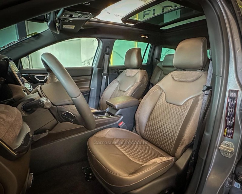 COMMANDER 1.3 OVERLAND T270 16V 4X2 TURBO FLEX 4P AUTOMÁTICO - 2023 - GARIBALDI