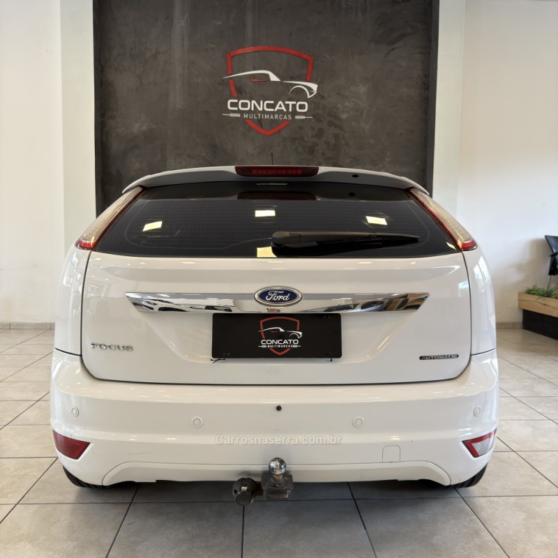 FOCUS 2.0 TITANIUM HATCH 16V FLEX 4P AUTOMÁTICO - 2013 - FARROUPILHA