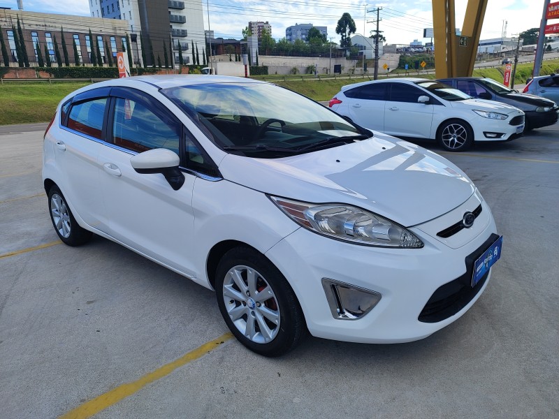 fiesta 1.5 se hatch 16v flex 4p manual 2013 farroupilha