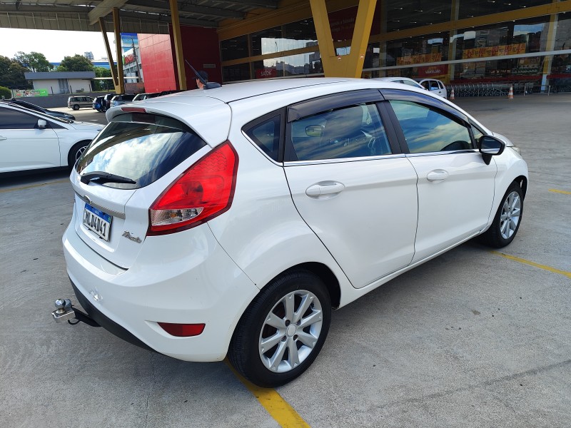 FIESTA 1.5 SE HATCH 16V FLEX 4P MANUAL - 2013 - FARROUPILHA