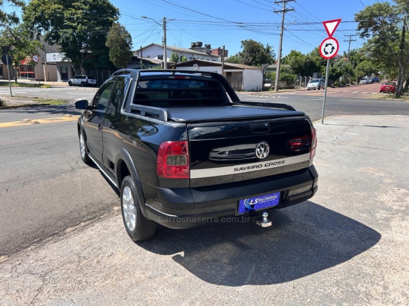 SAVEIRO 1.6 CROSS CE 8V FLEX 2P MANUAL - 2015 - VENâNCIO AIRES