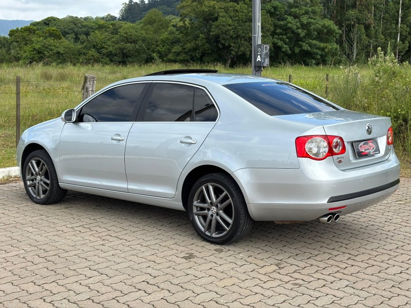 JETTA 2.5 I 20V 170CV GASOLINA 4P TIPTRONIC - 2009 - CANDELáRIA