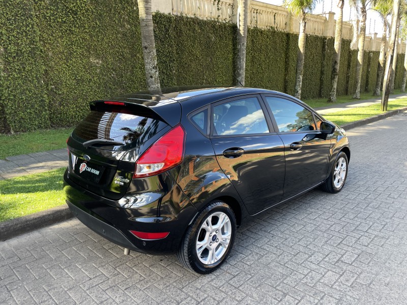 FIESTA 1.6 SEL HATCH 16V FLEX 4P MANUAL - 2017 - CAXIAS DO SUL
