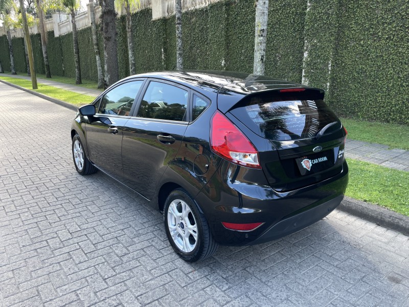 FIESTA 1.6 SEL HATCH 16V FLEX 4P MANUAL - 2017 - CAXIAS DO SUL