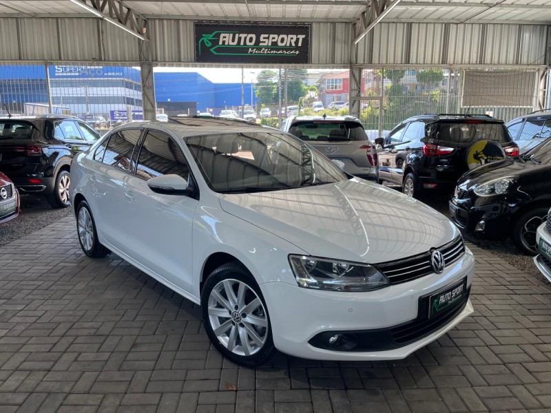 JETTA 2.0 COMFORTLINE FLEX 4P TIPTRONIC - 2012 - CAXIAS DO SUL