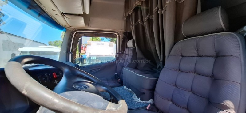 ATEGO 2426 6X2 - 2011 - PORTãO