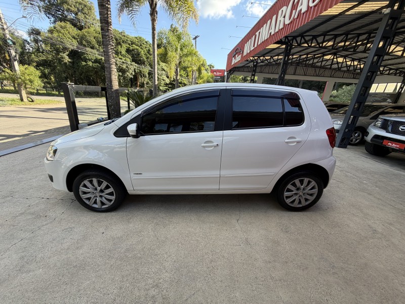 FOX 1.0 MI 8V FLEX 4P MANUAL - 2011 - CAXIAS DO SUL