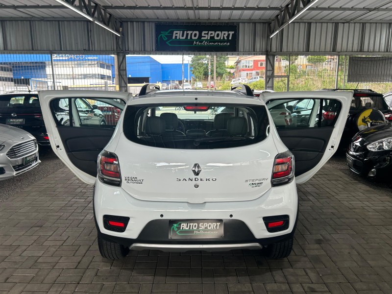 SANDERO 1.6 STEPWAY 8V FLEX 4P MANUAL - 2015 - CAXIAS DO SUL