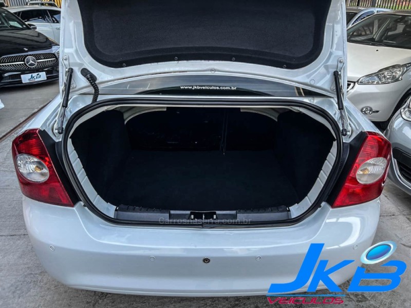 FOCUS 1.6 8V FLEX 4P MANUAL - 2011 - NOVO HAMBURGO