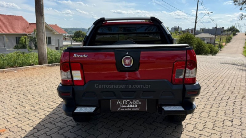 STRADA 1.8 MPI ADVENTURE LOCKER CD 16V FLEX 2P MANUAL - 2012 - DOIS IRMãOS