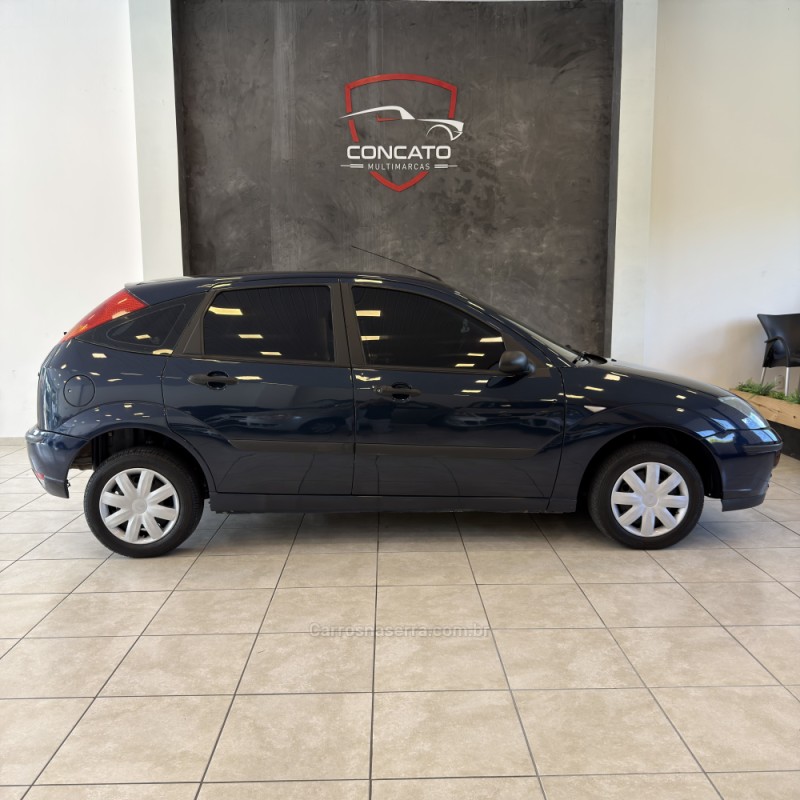 FOCUS 1.6 GL 16V FLEX 4P MANUAL - 2005 - FARROUPILHA