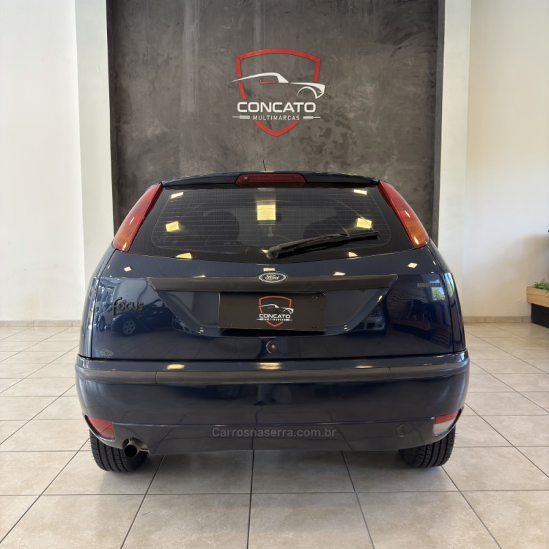 FOCUS 1.6 GL 16V FLEX 4P MANUAL - 2005 - FARROUPILHA