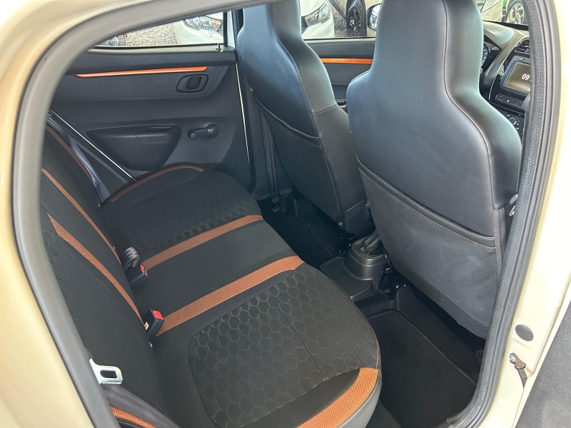 KWID 1.0 12V OUTSIDER FLEX 4P MANUAL - 2020 - CAXIAS DO SUL