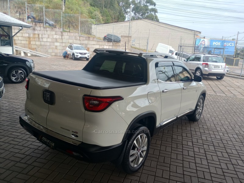 TORO 2.0 16V TURBO DIESEL VOLCANO AT9 4X4 AUTOMÁTICO - 2020 - CAXIAS DO SUL